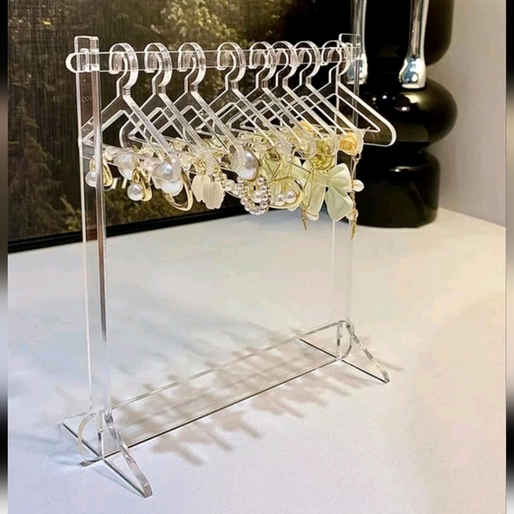 Other - Acrylic Jewelry Organizer Stand With Little Hangers 2 Clear 1 Brown